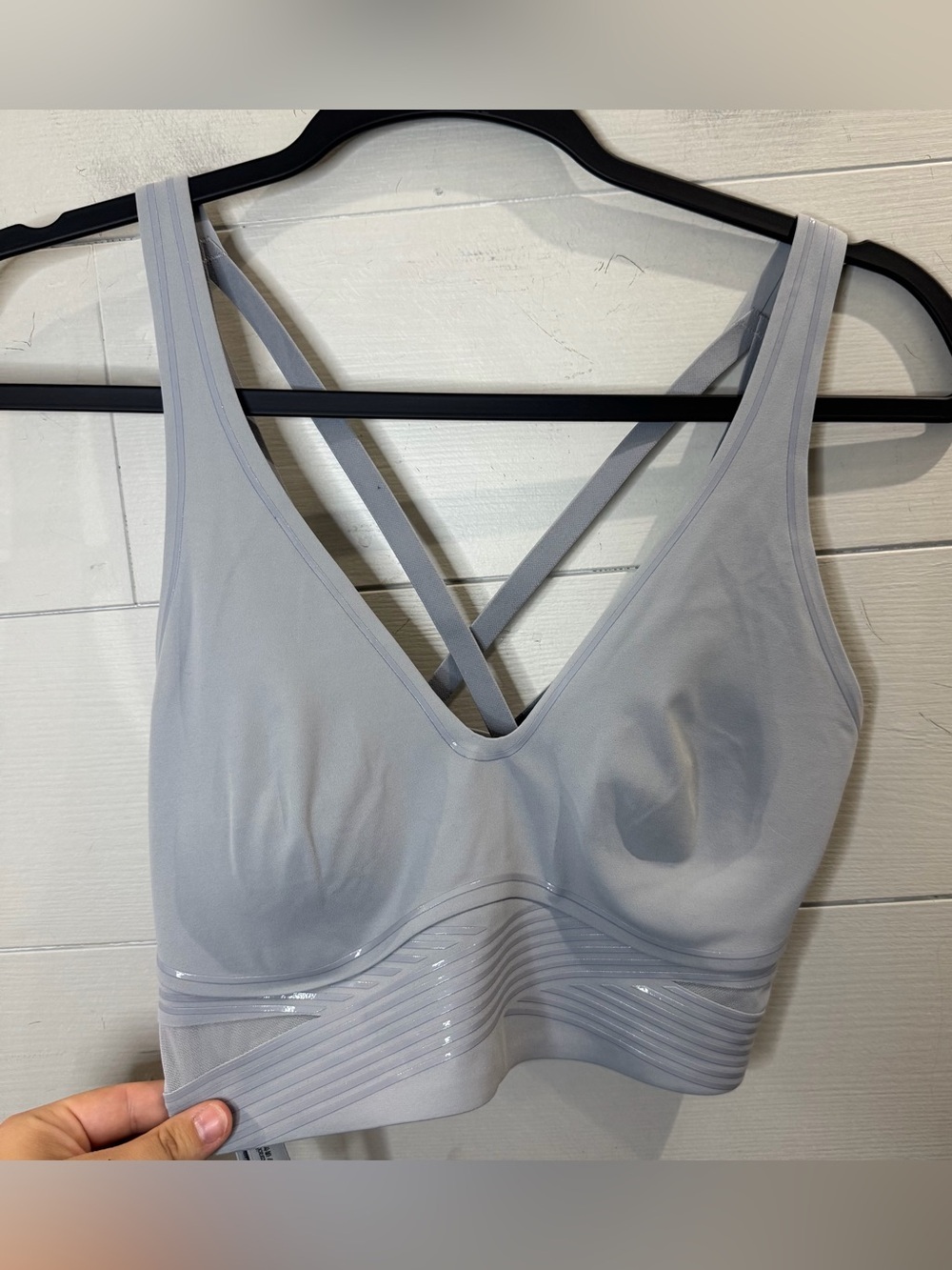 Victoria's Secret VSX Seamless Gray V-Neck Sports Bra NWOT SZ Medium
